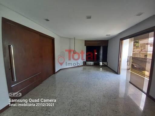 Casa, Universitário, 3 Quartos, 2 Vagas, 1 Suíte