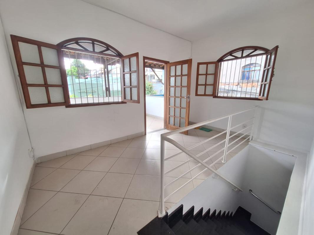 Casa, Santa Cruz, 5 Quartos, 1 Vaga, 1 Suíte