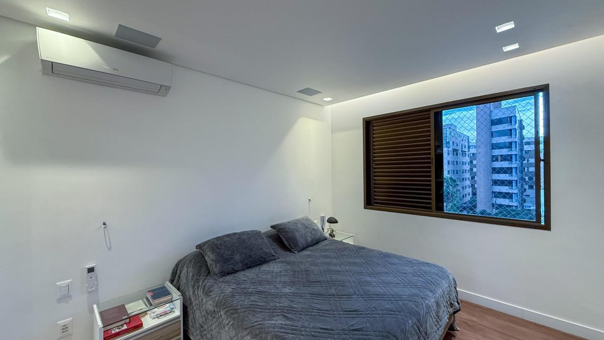 Apartamento, Funcionários, 4 Quartos, 2 Vagas, 2 Suítes