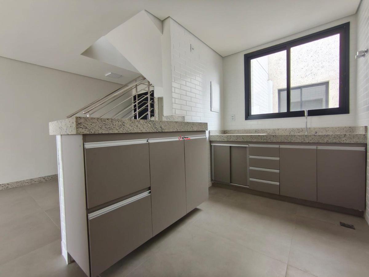 Cobertura, Liberdade, 3 Quartos, 2 Vagas, 1 Suíte