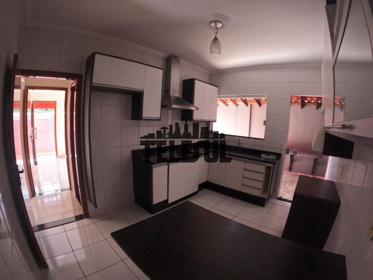 Casa, Jardim Ribeiro, 3 Quartos, 1 Vaga, 1 Suíte