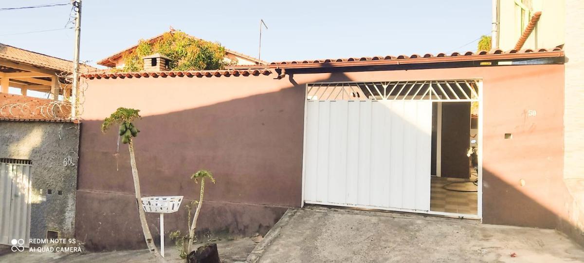 Casa, Jardim Vitória, 3 Quartos, 3 Vagas, 1 Suíte