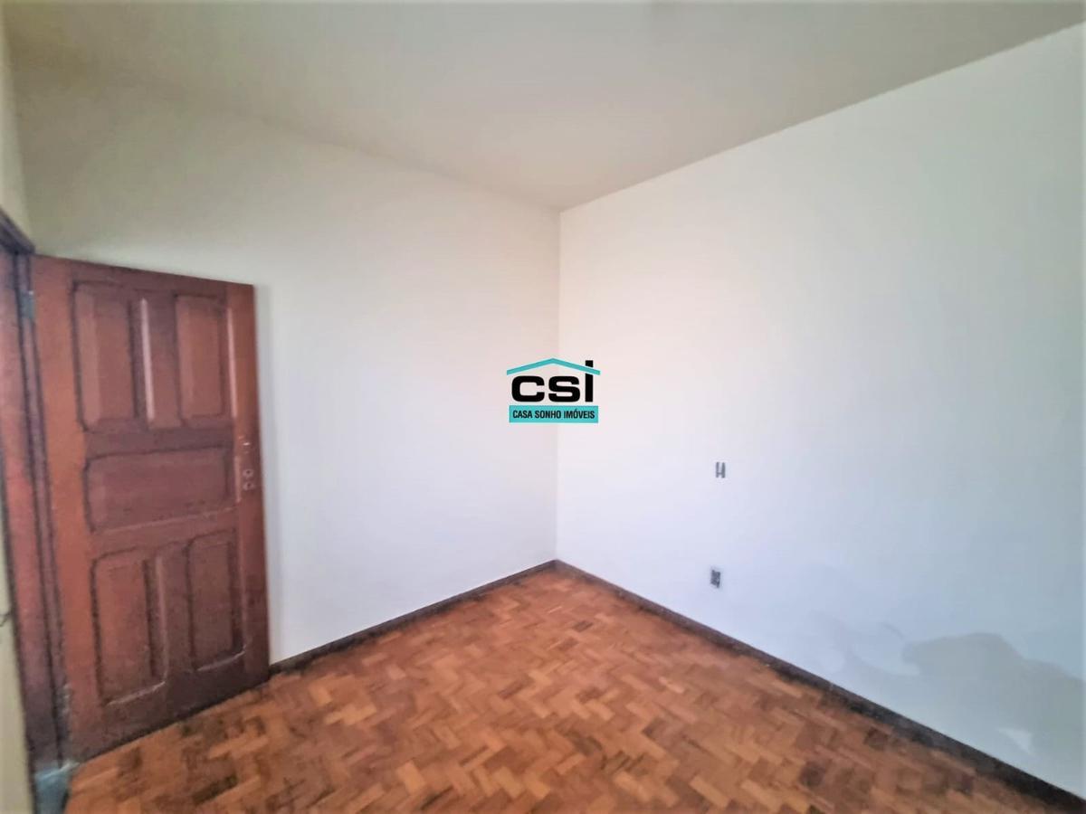 Casa, Cachoeirinha, 4 Quartos, 6 Vagas, 1 Suíte