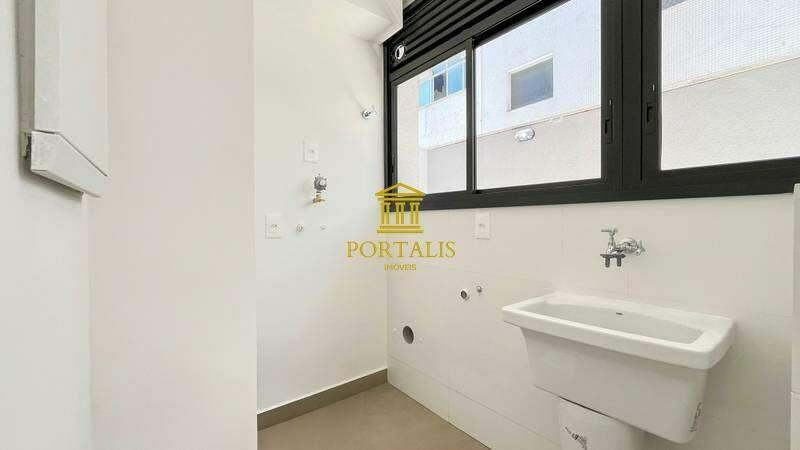 Apartamento, Serra, 2 Quartos, 2 Vagas, 2 Suítes