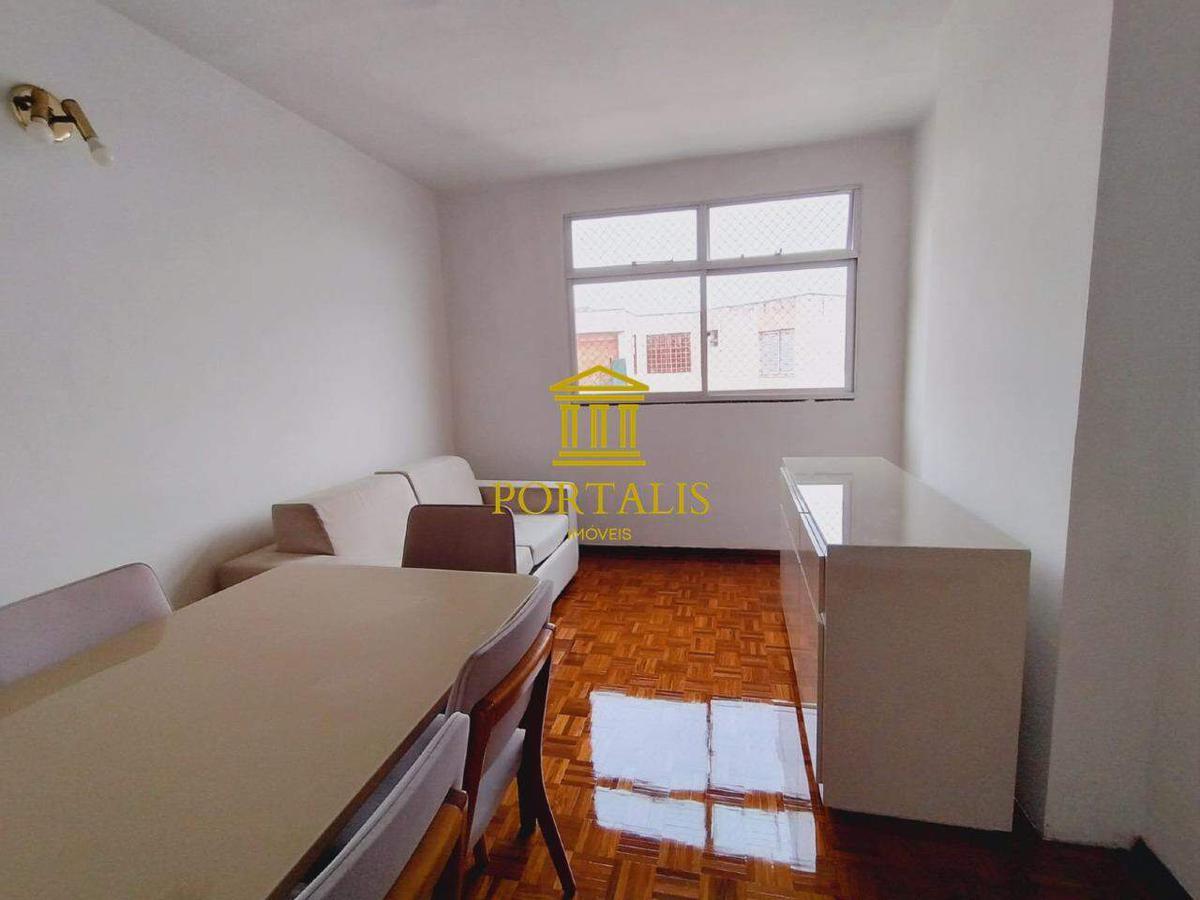 Apartamento, Floresta, 1 Quarto, 0 Vaga