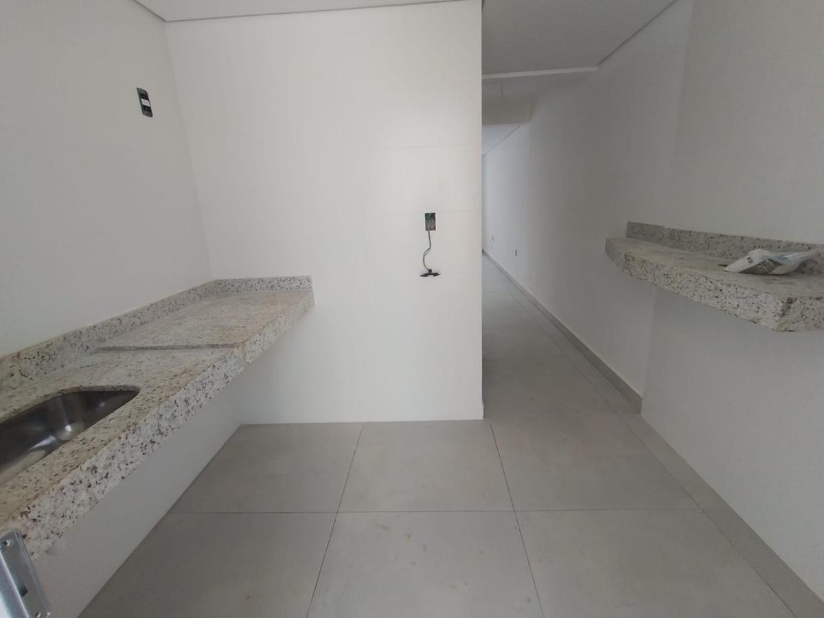 Casa, Jardim Leblon, 2 Quartos, 2 Vagas