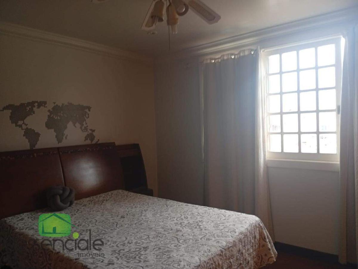 Casa, Monte Castelo, 4 Quartos, 2 Vagas, 3 Suítes