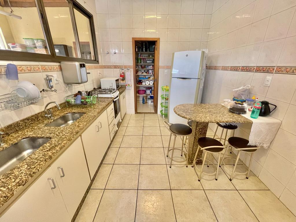 Casa, Bandeirantes (pampulha), 10 Quartos, 4 Vagas, 5 Suítes