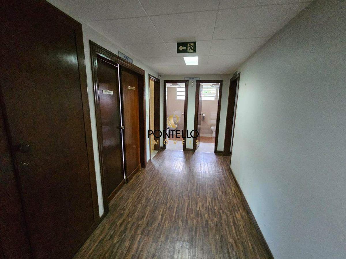 Prédio, São João, 0 Quarto, 20 Vagas