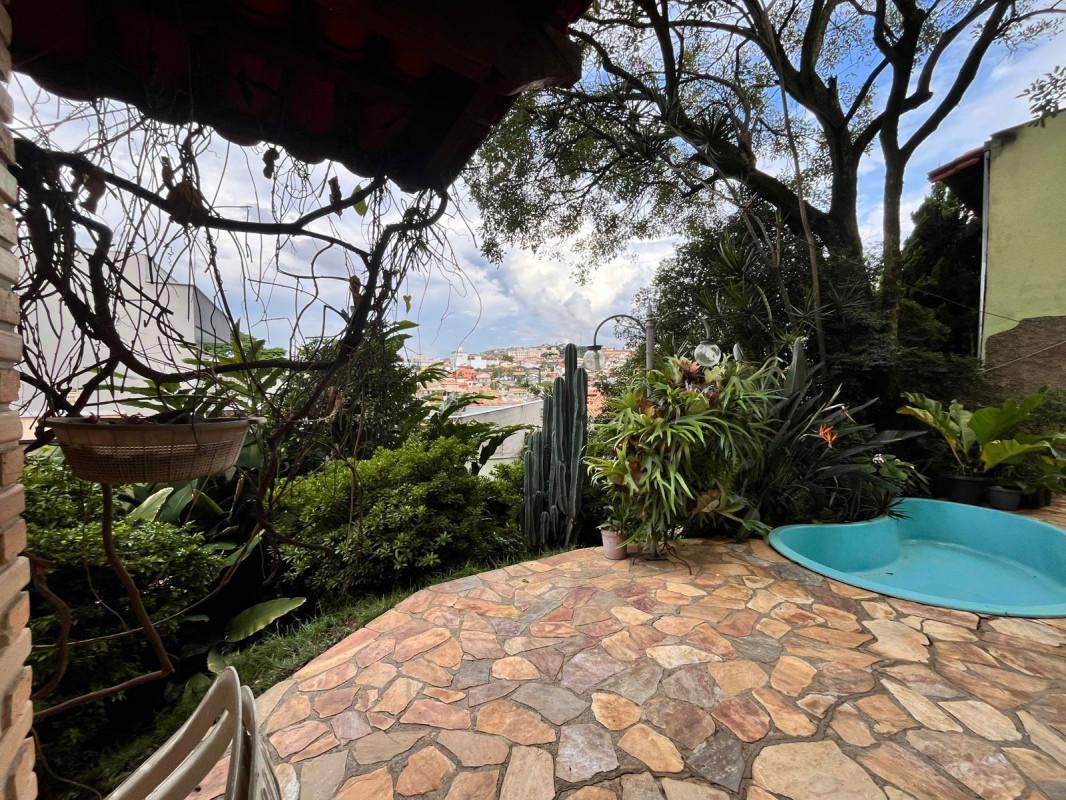 Casa, Jardim Riacho das Pedras, 4 Quartos, 4 Vagas, 1 Suíte