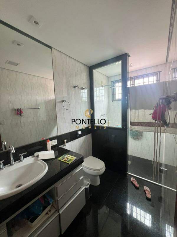 Cobertura, Centro, 4 Quartos, 10 Vagas, 2 Suítes