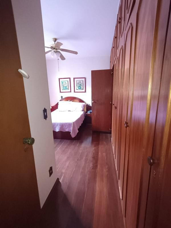 Casa, Luxemburgo, 4 Quartos, 4 Vagas, 1 Suíte