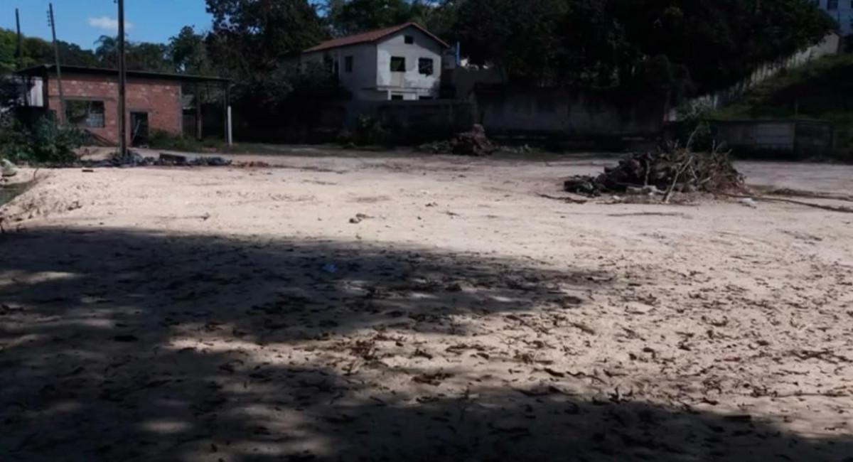 Lote, Guarujá, 0 Quarto, 0 Vaga