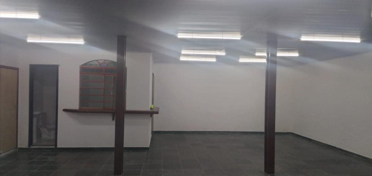 Galpão, Santa Terezinha, 0 Quarto, 0 Vaga