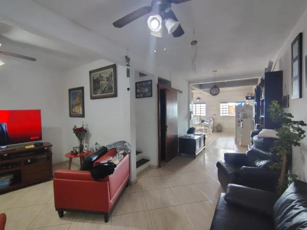 Casa, Teixeira Dias (barreiro), 4 Quartos, 2 Vagas