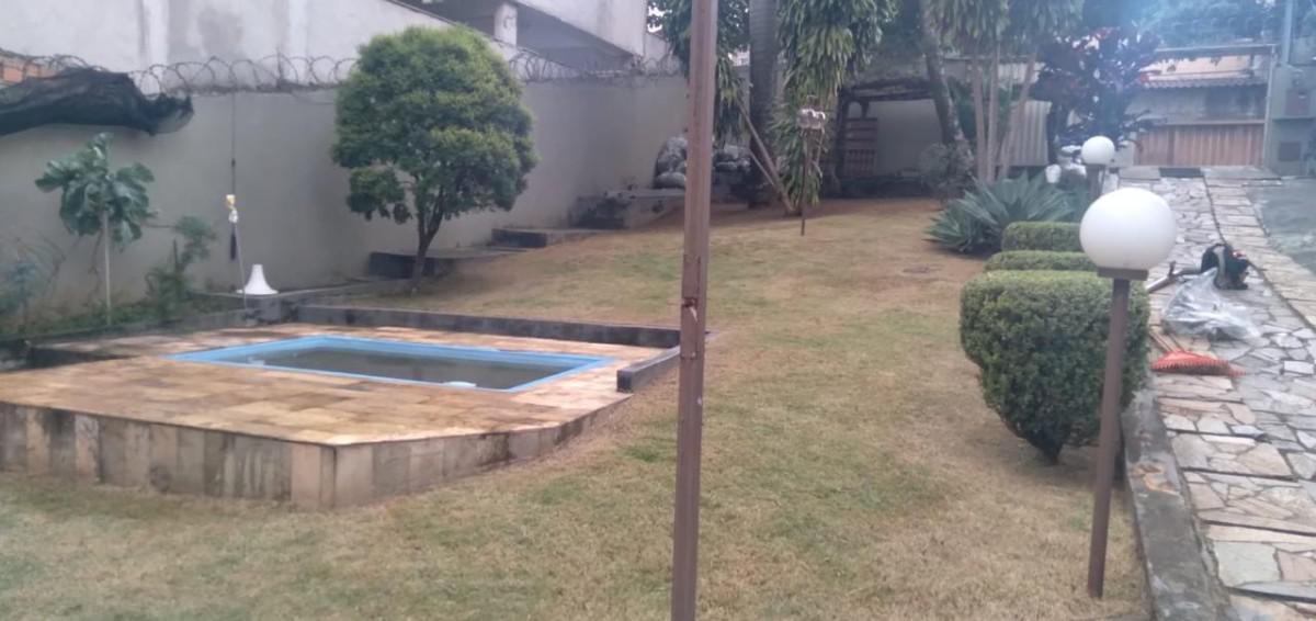 Casa, Cinquentenário, 2 Quartos, 8 Vagas