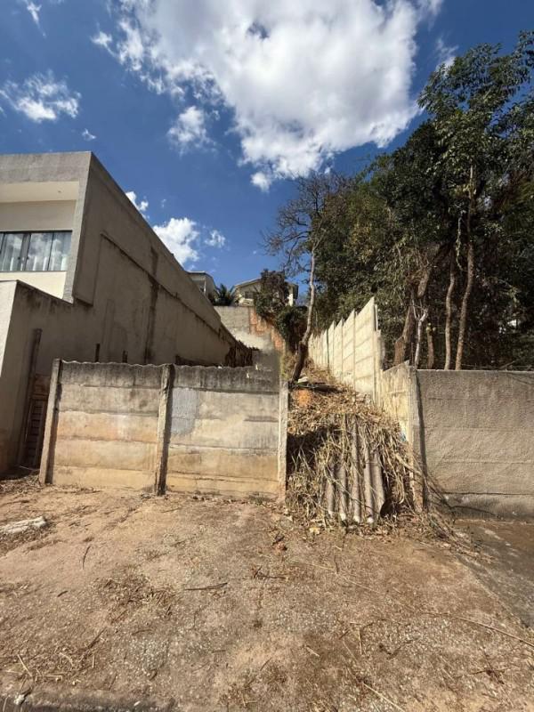 Lote, Guarujá, 0 Quarto, 0 Vaga