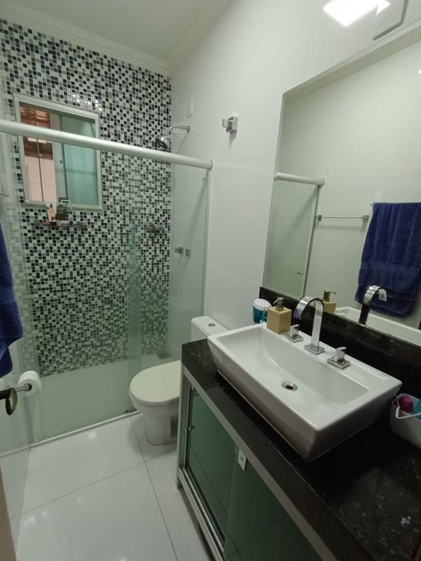 Casa, Cabral, 3 Quartos, 4 Vagas, 1 Suíte