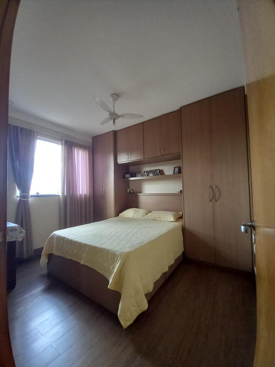 Apartamento, Barreiro, 3 Quartos, 2 Vagas, 1 Suíte