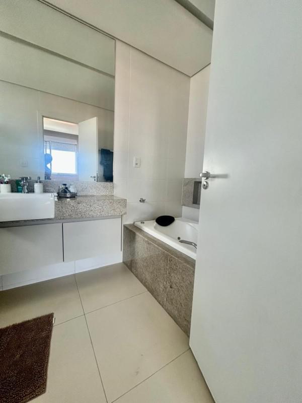 Apartamento, Castelo, 4 Quartos, 3 Vagas, 3 Suítes