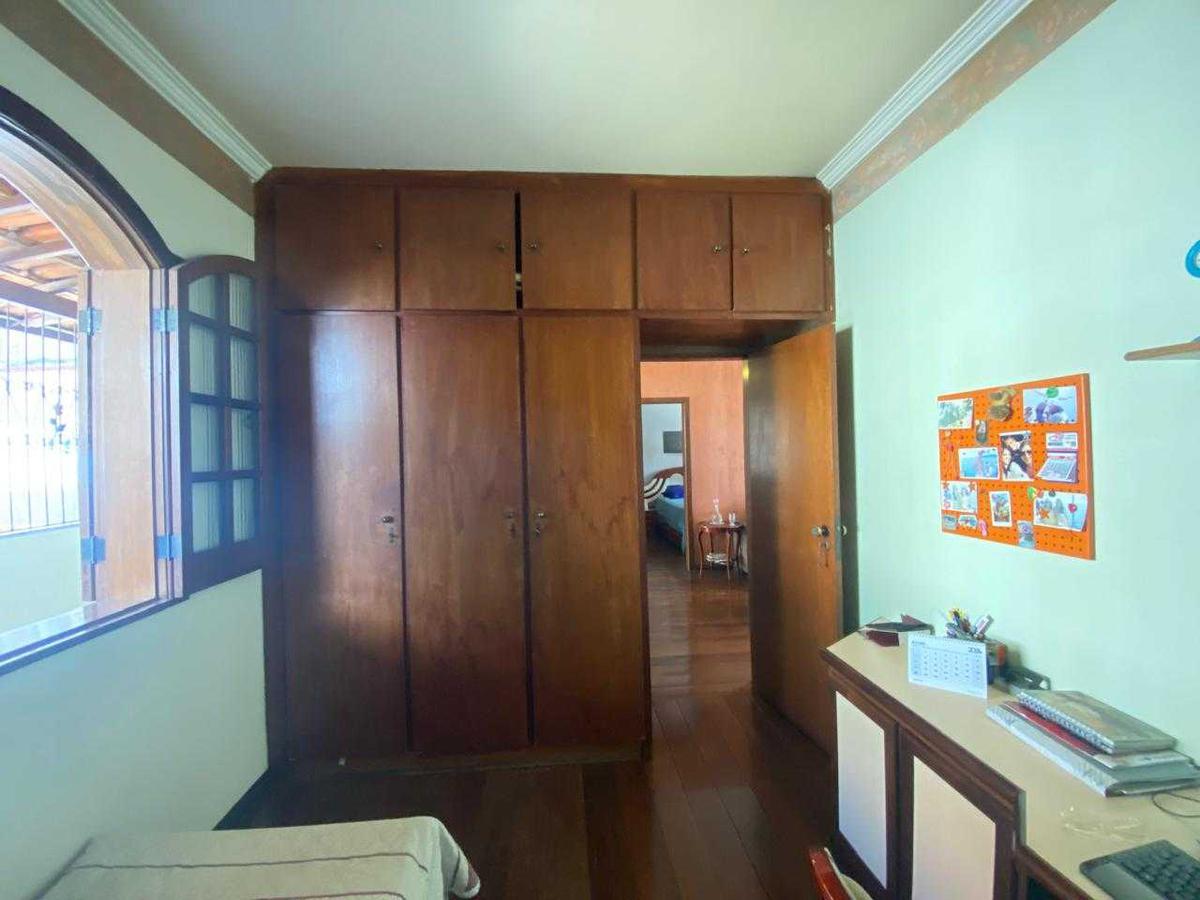 Casa, Ermelinda, 3 Quartos, 4 Vagas, 1 Suíte