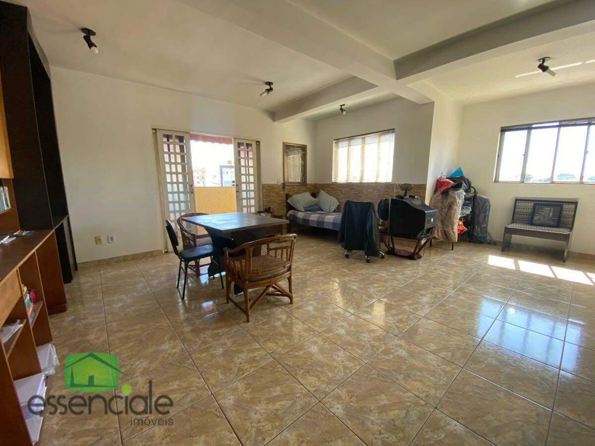 Casa, Novo Eldorado, 4 Quartos, 4 Vagas, 1 Suíte