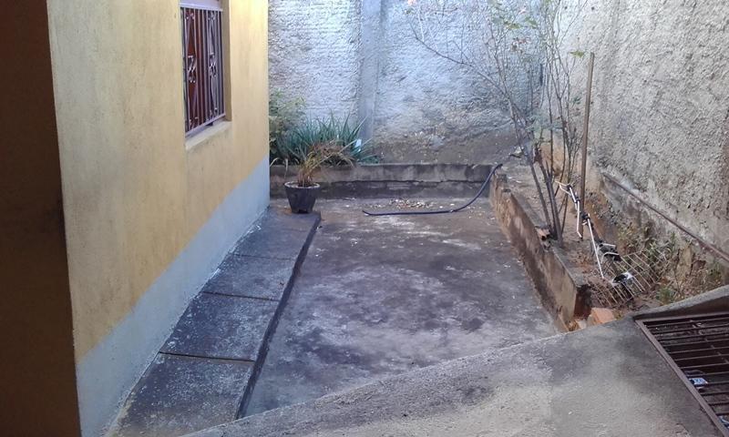 Casa, Conjunto Confisco, 2 Quartos, 1 Vaga