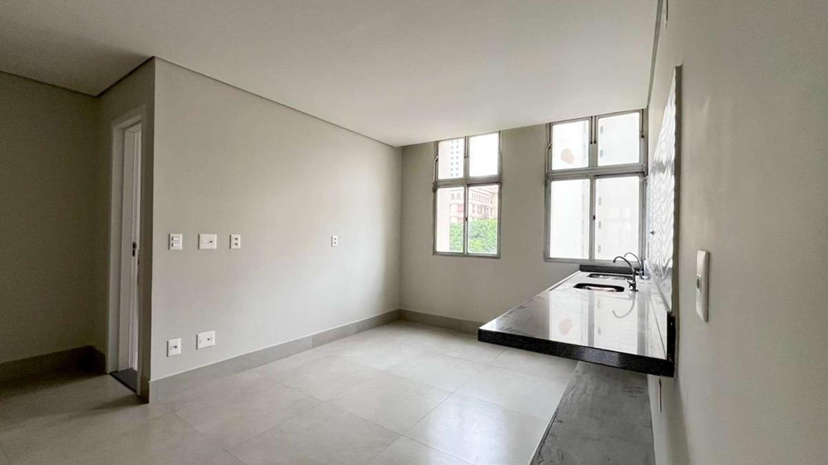 Apartamento, Centro, 2 Quartos, 0 Vaga, 1 Suíte