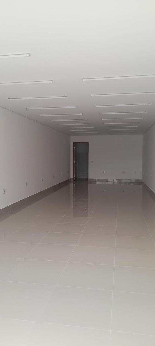 Andar, Centro, 1 Quarto, 0 Vaga