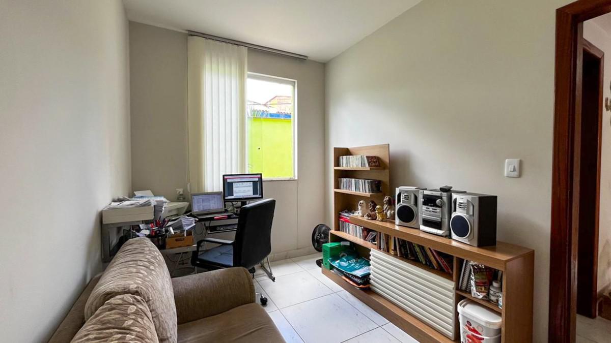 Casa, Santa Efigênia, 3 Quartos, 2 Vagas, 2 Suítes