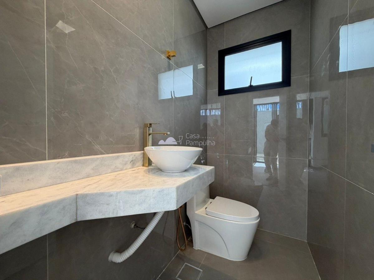 Casa, Trevo, 4 Quartos, 3 Vagas, 3 Suítes