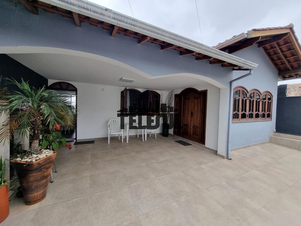 Casa, Vila Pinto, 6 Quartos, 2 Vagas, 2 Suítes