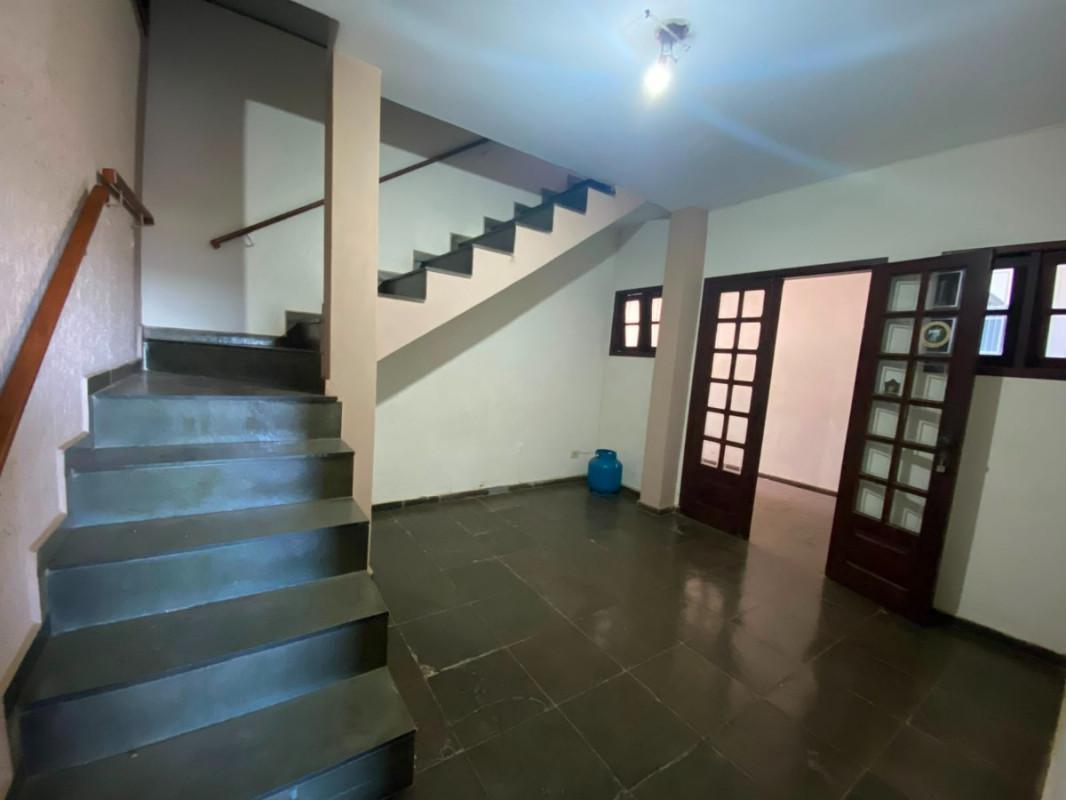 Casa, Centro, 5 Quartos, 1 Vaga, 2 Suítes