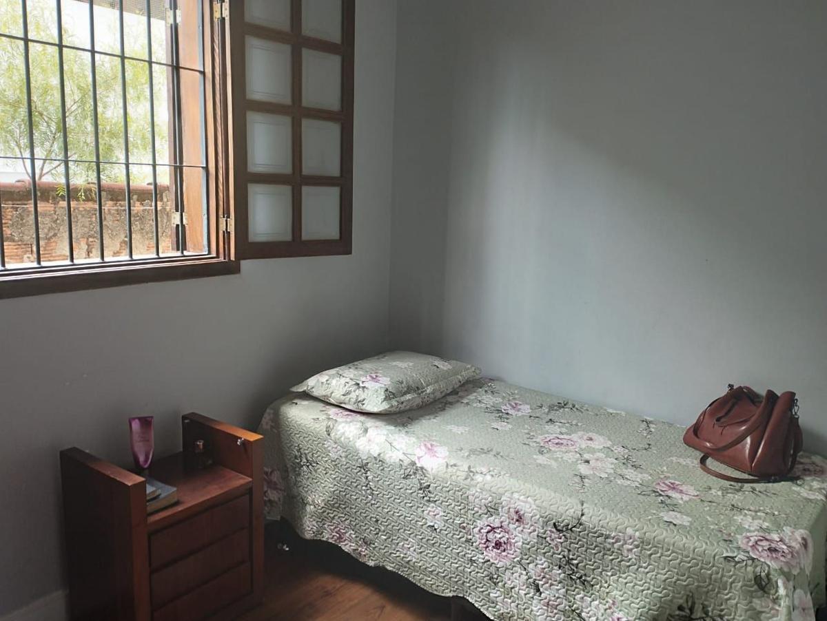 Casa, Santa Cruz, 3 Quartos, 7 Vagas, 1 Suíte