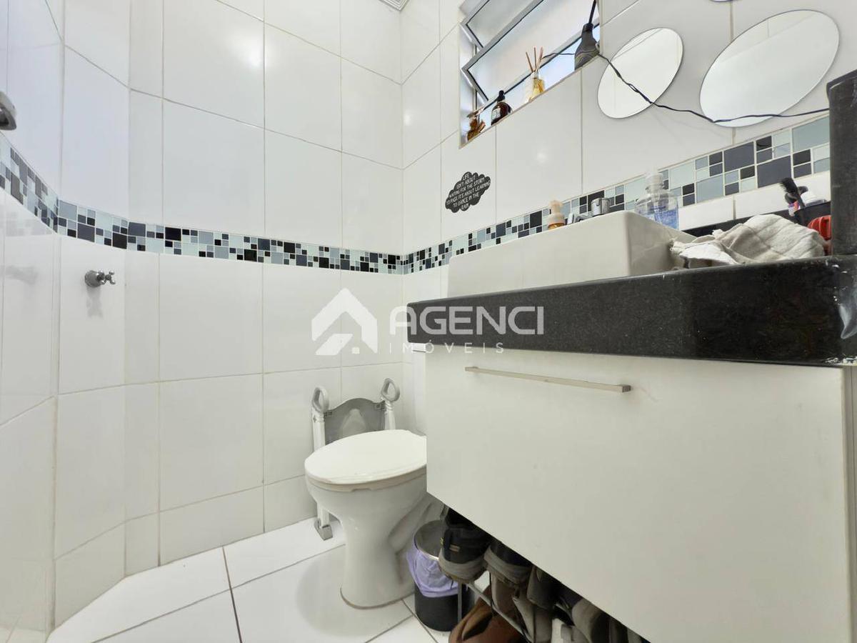 Casa, Cabral, 3 Quartos, 0 Vaga, 1 Suíte