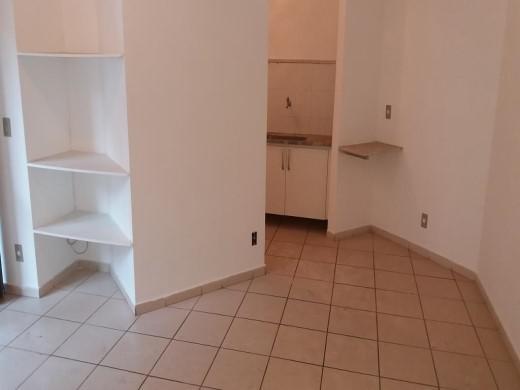 Apartamento, Estoril, 2 Quartos, 1 Vaga