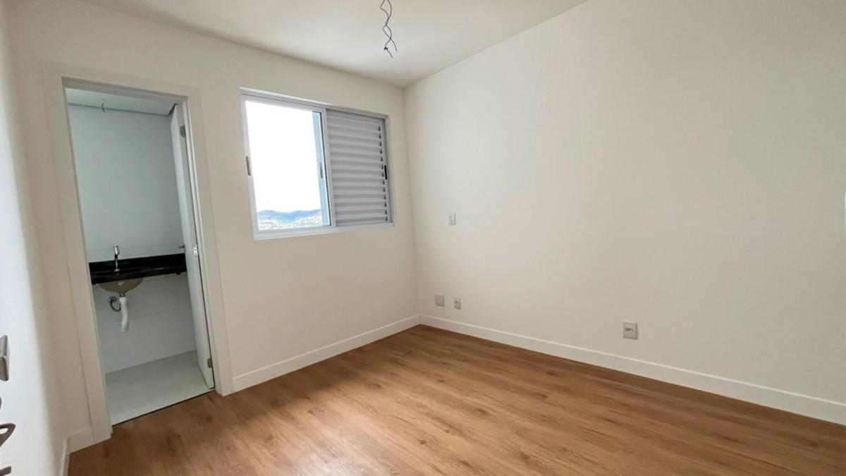 Apartamento, Sagrada Família, 3 Quartos, 2 Vagas, 1 Suíte