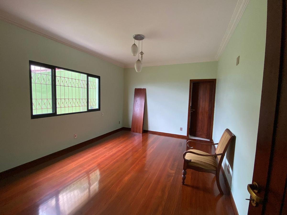 Casa, Concórdia, 4 Quartos, 2 Vagas, 1 Suíte