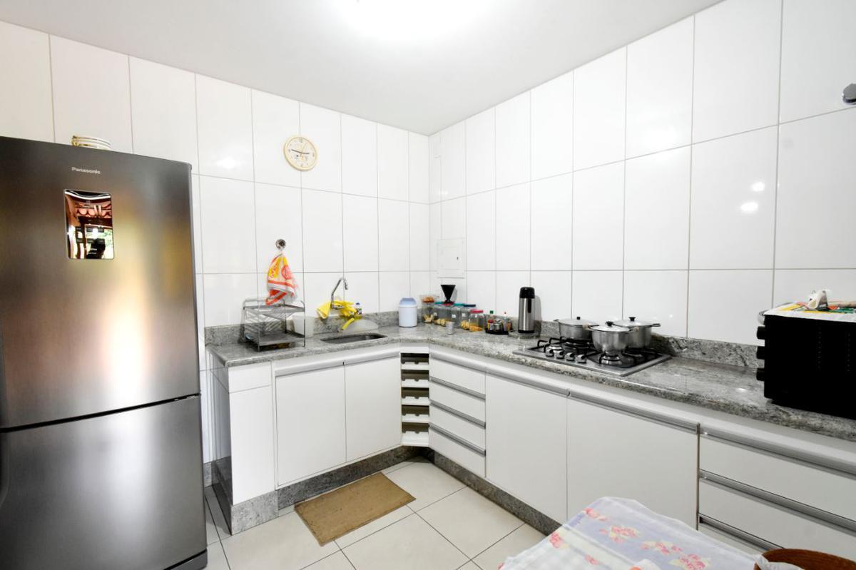 Casa, Bandeirantes (pampulha), 4 Quartos, 8 Vagas, 1 Suíte