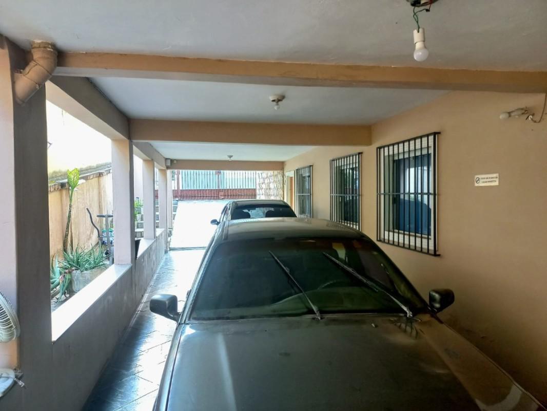 Casa, Itapoã, 4 Quartos, 5 Vagas, 1 Suíte