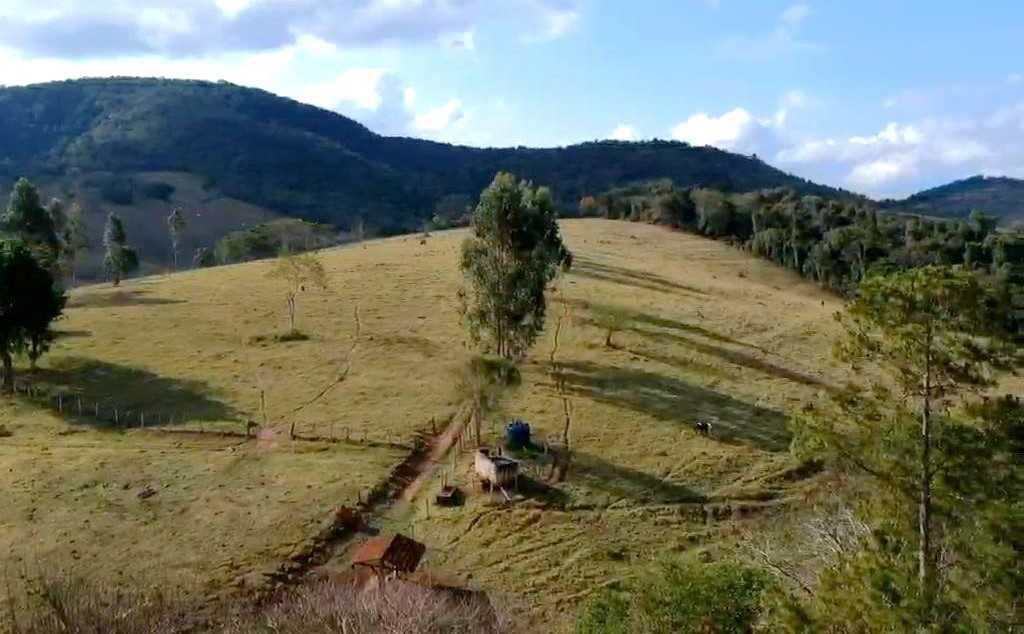 Fazenda, Zona Rural, 4 Quartos, 0 Vaga