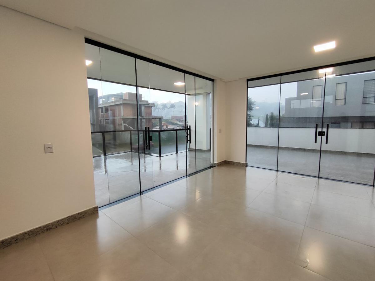 Casa, Alphaville Minas Gerais, 3 Quartos, 4 Vagas, 2 Suítes