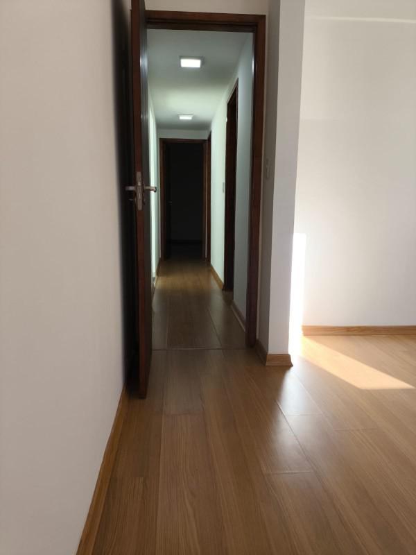 Apartamento, Barreiro, 3 Quartos, 2 Vagas, 1 Suíte