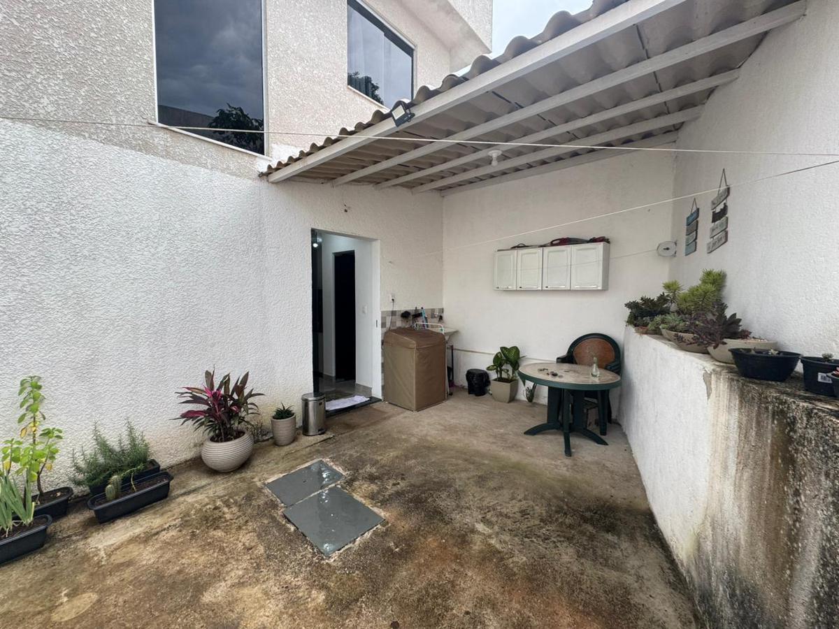 Casa, Manacás, 3 Quartos, 2 Vagas, 1 Suíte