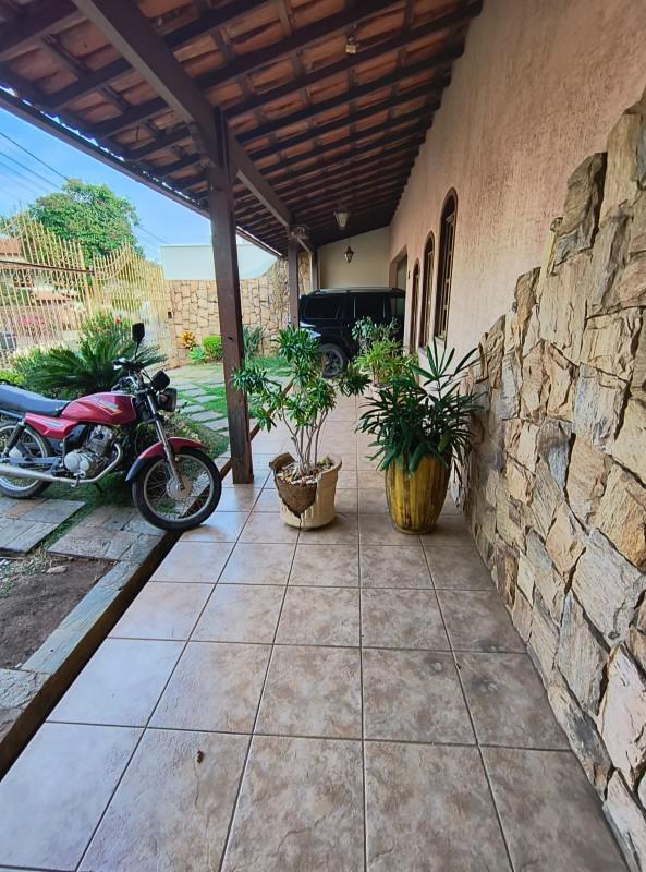 Casa, Tirol, 3 Quartos, 3 Vagas, 1 Suíte