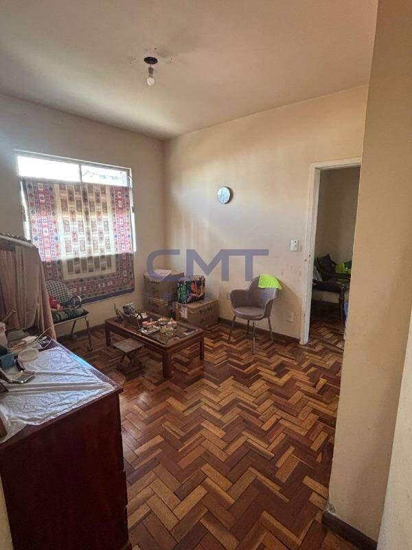 Apartamento, Sagrada Família, 3 Quartos, 2 Vagas, 1 Suíte