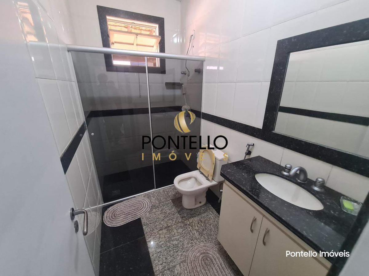 Casa, Cachoeirinha, 5 Quartos, 12 Vagas, 1 Suíte