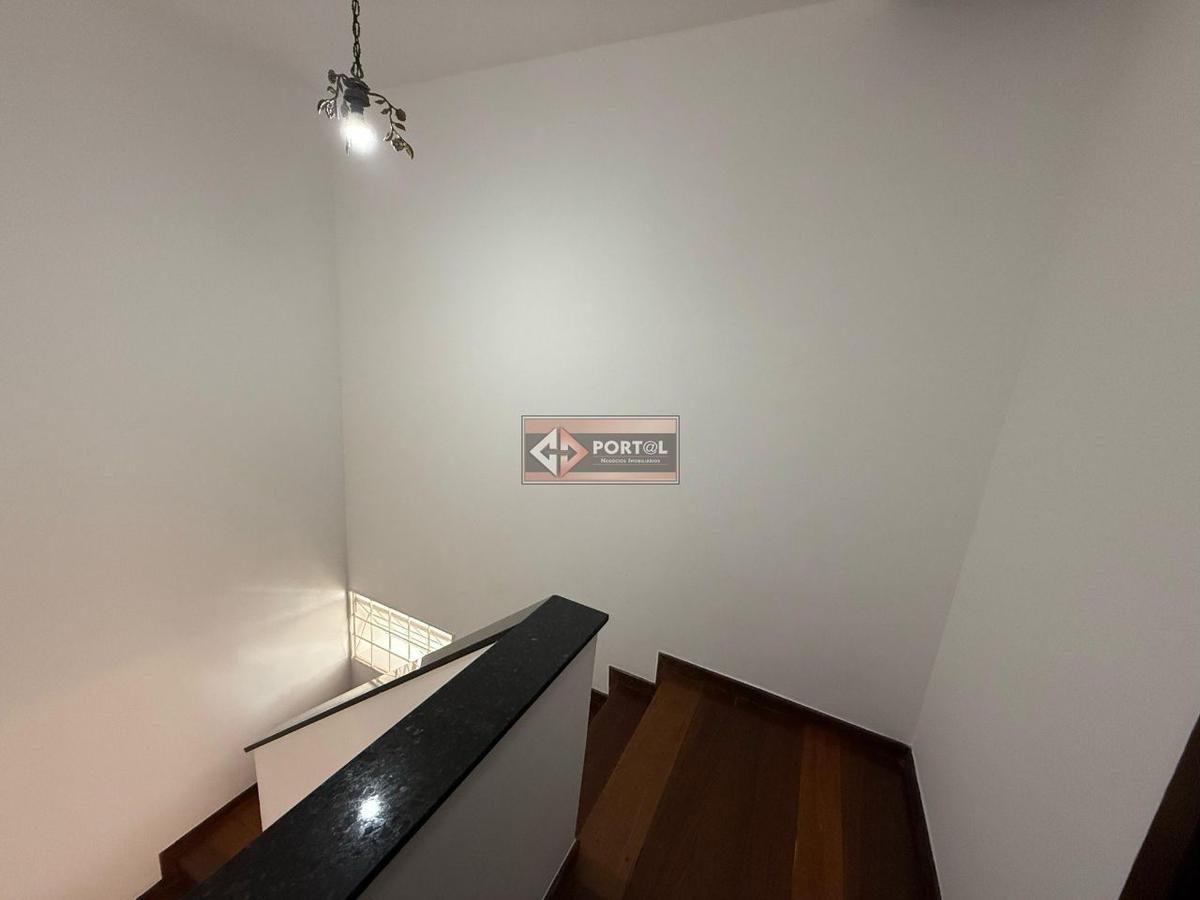 Casa, Itapoã, 3 Quartos, 4 Vagas, 1 Suíte