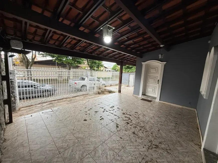 Casa, Itapoã, 4 Quartos, 3 Vagas, 5 Suítes