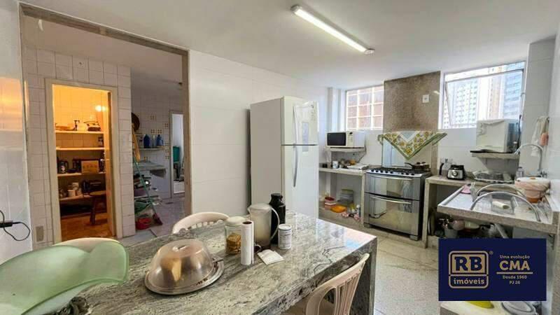 Cobertura, Funcionários, 6 Quartos, 3 Vagas, 1 Suíte